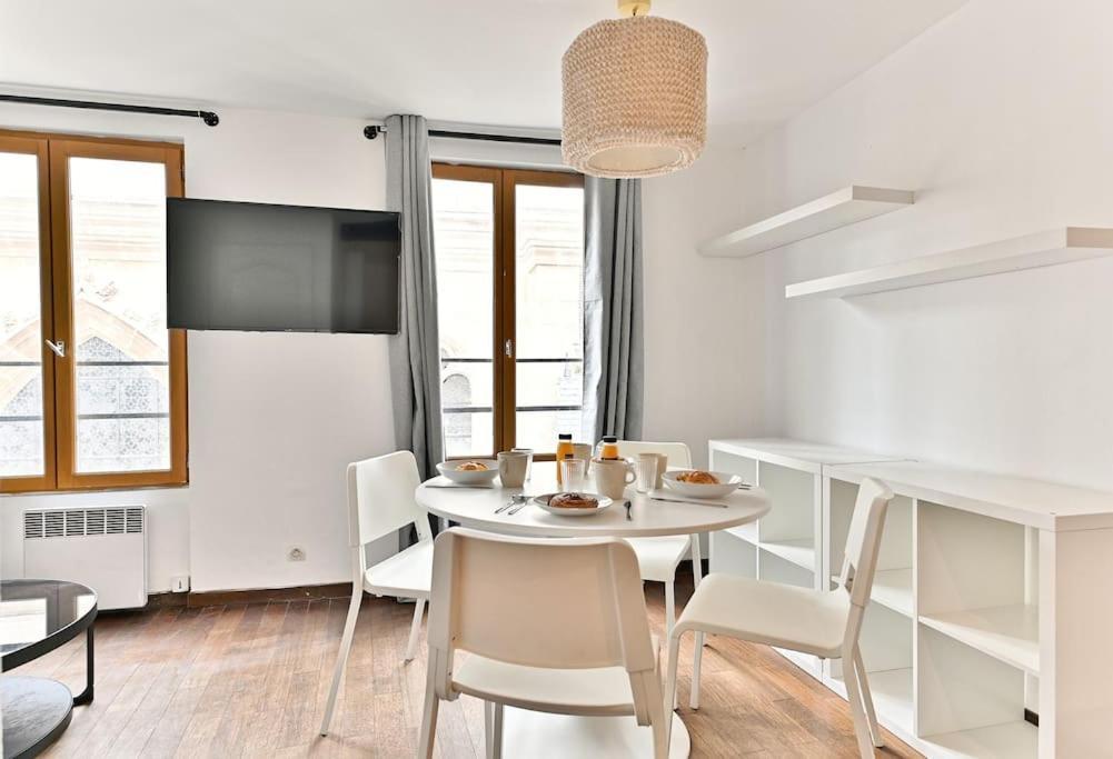 פריז Appartement Paisible Et Central Rivoli מראה חיצוני תמונה